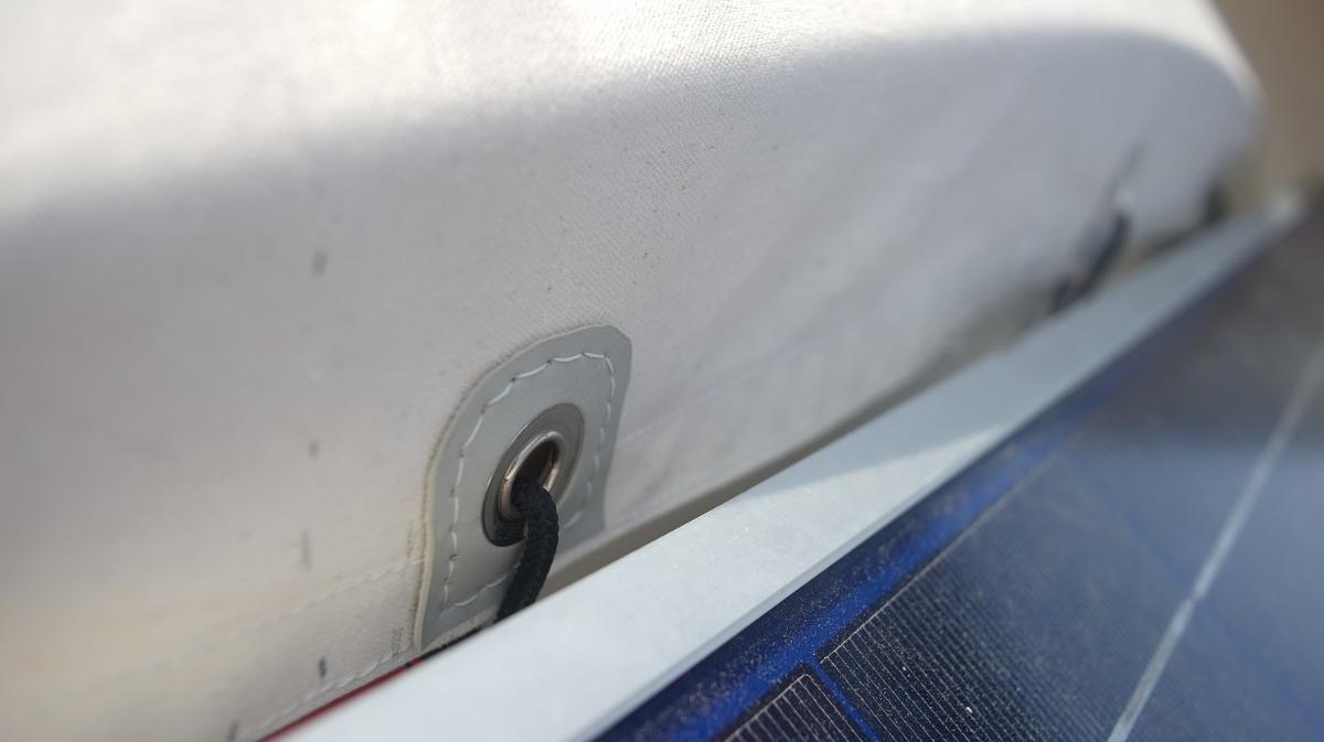 grommets to attach back of mini dodger