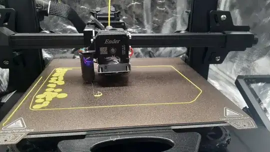 Photo of only the first set in a series of printed models printed reliably Photo of only the first set in a series of printed models printed reliably