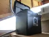 Battery container