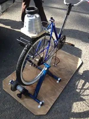 CCAT bike blender 2015Bike that supplies mechanical power to blender
