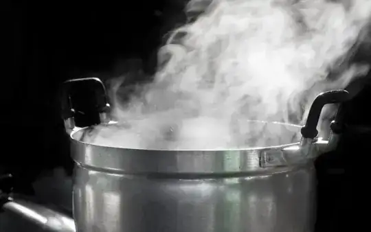 picture of pot with steam