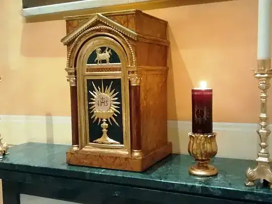 standing tabernacle lamp