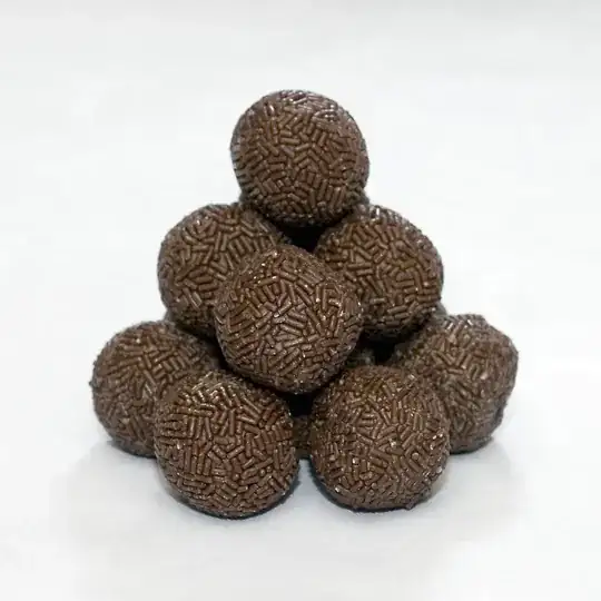 Rumkugeln, CC-BY-SA-2.0-DE by Sebastian Zurkuhl, from [Wikipedia][3]