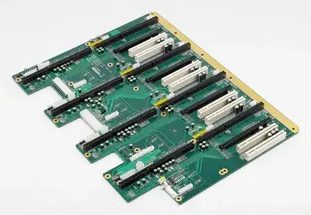 Quad split chassis backplane