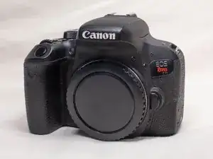 Canon EOS Rebel T7i / 800D