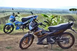 Click photo for full size Image of motor body.