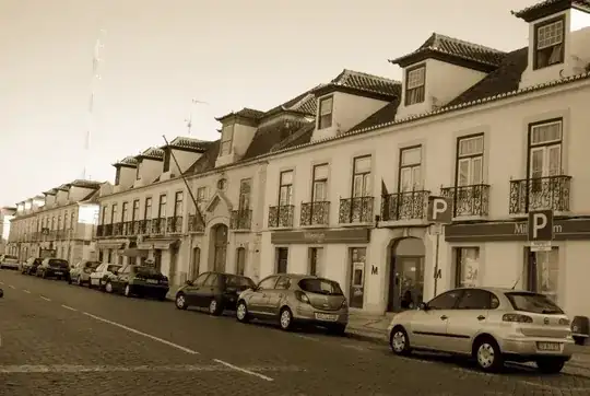 Edifícios com águas-furtadas em Vila Real de Santo António, Algarve