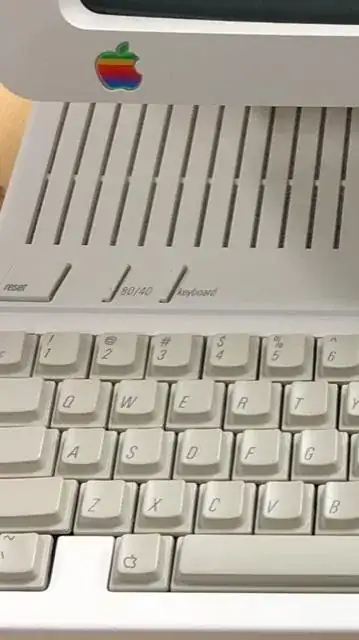 Apple //c Keyboard Close-Up