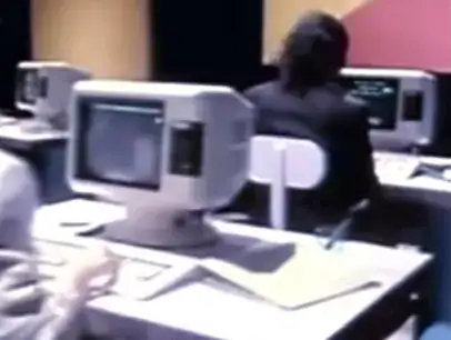 Different monitor, no box