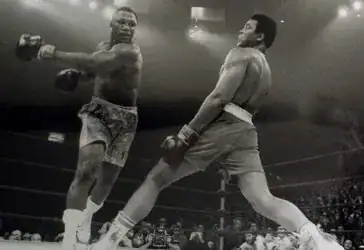 Ali Bobbing and Weaving