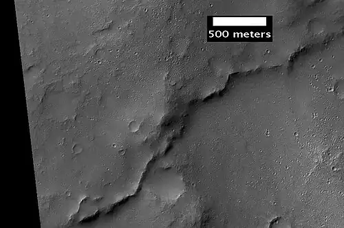 Example of inverted terrain in Parana Valles region, as seen by HiRISE.