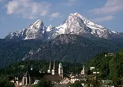 Watzmann Middle Peak (centre, 2,713 m or 8,901 ft)