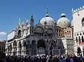 Bazilica San Marco (vedere laterală)