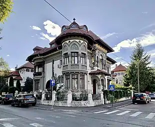 Casa Cezar Golici, București, de Virginia Andreescu Haret, 1928