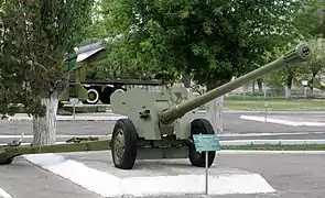 Tun antitanc sovietic calibrul 85 mm