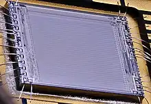 fotografia pastilei de siliciu pentru circuitul AT28HC256 EEPROM 256K (32K x 8)