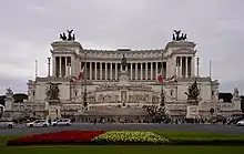 Il Vittoriano visto da piazza Venezia