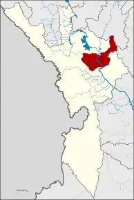 Amplasarea districtului în provincia Tak