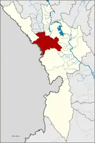 Amplasarea districtului în provincia Tak