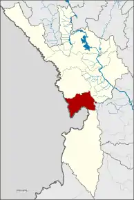 Amplasarea districtului în provincia Tak