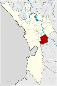 Amplasarea districtului în provincia Tak