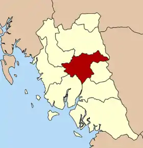 Amplasarea districtului în provincia Trang