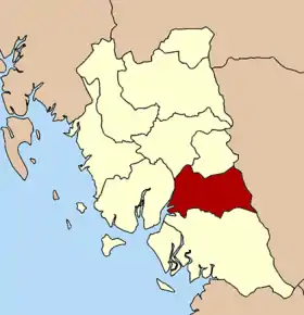 Amplasarea districtului în provincia Trang
