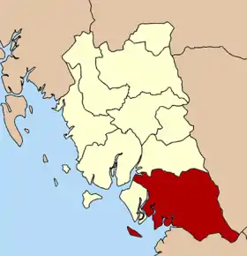 Amplasarea districtului în provincia Trang