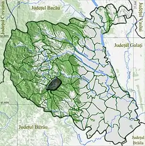 Amplasarea în cadrul județului