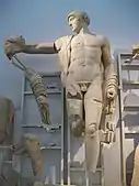 Statuie a lui Apollo de la frontonul vestic al Templului lui Zeus din Olympia