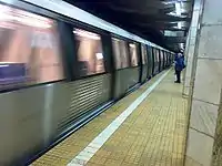 Peronul stației Aurel Vlaicu