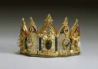 Brățară realizată dintr-o diademă cu adăugarea a două elemente foliate (cca 1870, Muzeul de Artă Walters)