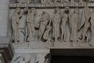 Banda inferioară:sufletele celor drepți în așteptarea judecății.