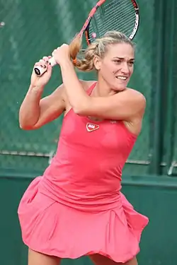 Tímea Babosdublu feminin