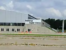Exteriorul arenei denumite „Ballerup Super Arena”
