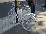 "Bicicleta fantomă" care amintește de un biciclist ucis în Berlin, Germania