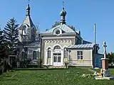 Biserica „Nașterea Maicii Domnului” din localitate, monument protejat.