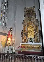 A fost mutat în absida de nord a corului, în anul 1956, locul picturii acestuia fiind luat de relieful principal al altarului Sfintei Cruci, dezmembrat în acelaşi an