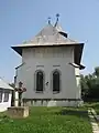 Biserica văzută de pe latura vestică
