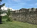 Ruinele zidului de incintă de pe latura sudică