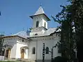 Biserica văzută dinspre sud-est