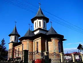 Biserica Sfinții Apostoli din Roznov