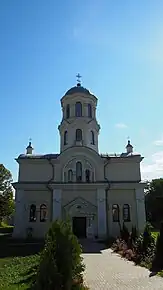 Biserica „Sf. Arhangheli Mihail și Gavriil” din localitate, monument ocrotit de stat.