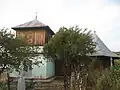 Biserica de lemn văzută de pe latura sudică