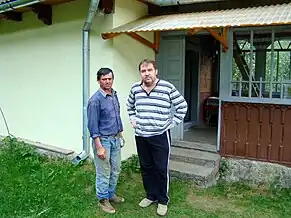 Crâsnicul (foto stânga)