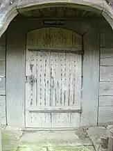 Intrarea în biserică