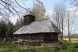 Biserica de lemn "Adormirea Maicii Domnului" Podu BroșteniFoto: 2010