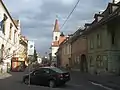 Strada Mitropoliei din Sibiu. Biserica reformată văzută dinspre Catedrala Ortodoxă.