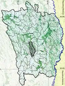 Amplasarea în cadrul județului