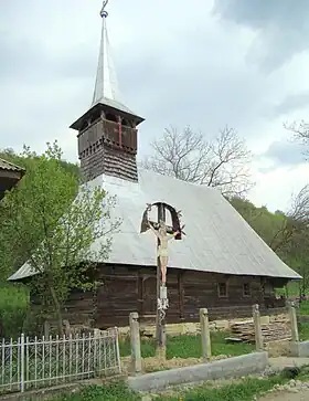 Biserica de lemn Sf. Arhangheli din Boiereni